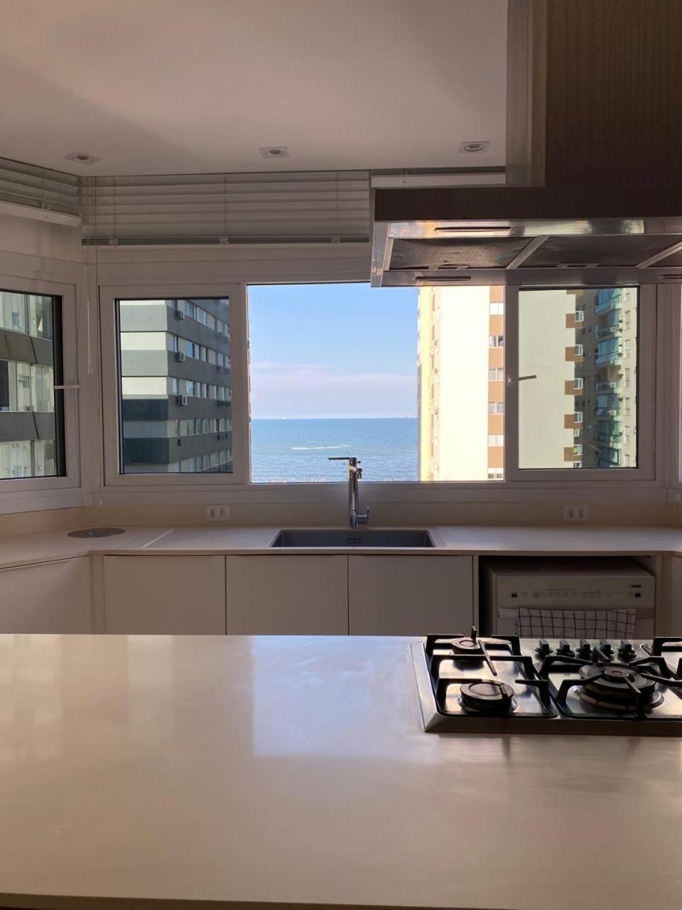 Apartamento Totalmente Reformado Quadra Mar